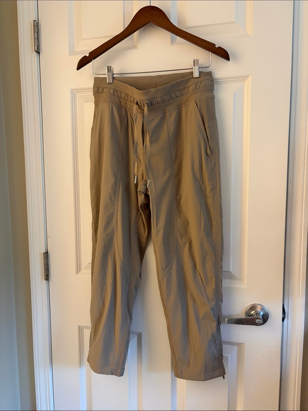 lululemon athletica Men's Drawstring Travel Chinos - Tan